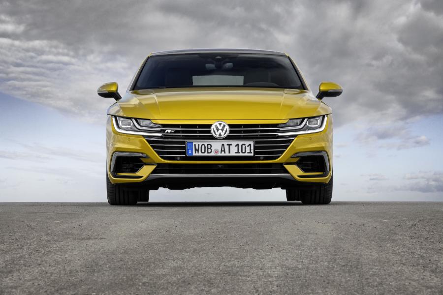  Volkswagen Arteon R-Line 2017 года  (WW) (фото 28 из 70)